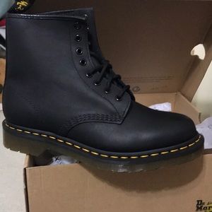 Dr.Martens brand new